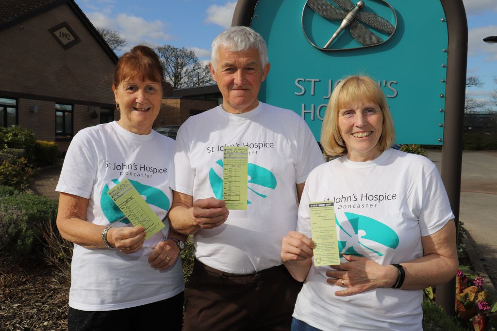 (left to right): Julie, Barry and Wendy are pictured with their stop of point cards. 